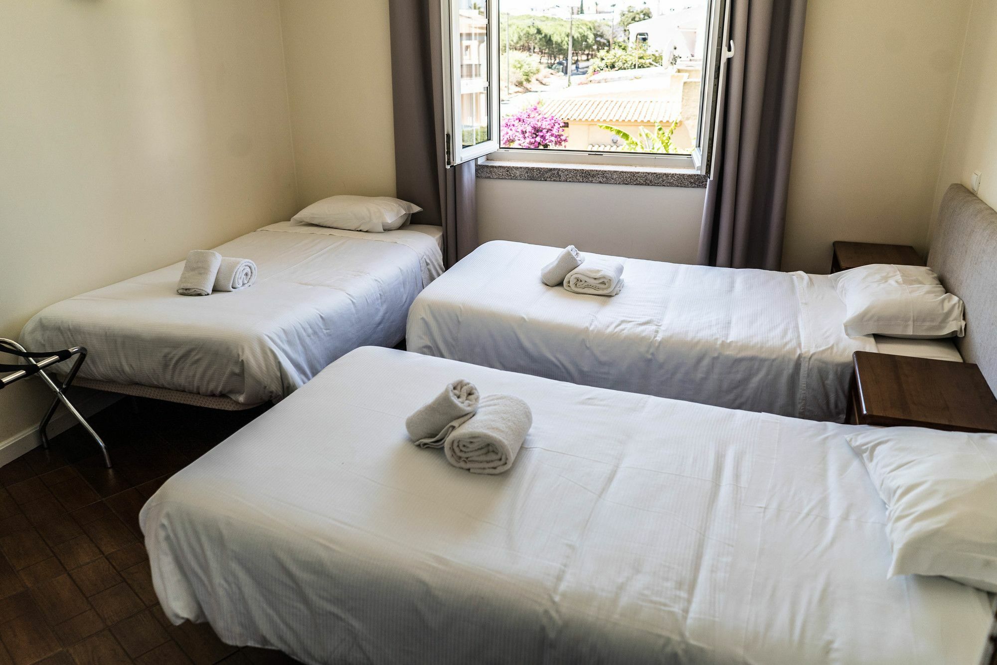 Albufeira Lounge Hostel Екстер'єр фото